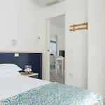 Ola 4*