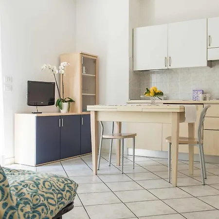 Ola Apart-hotel 4*