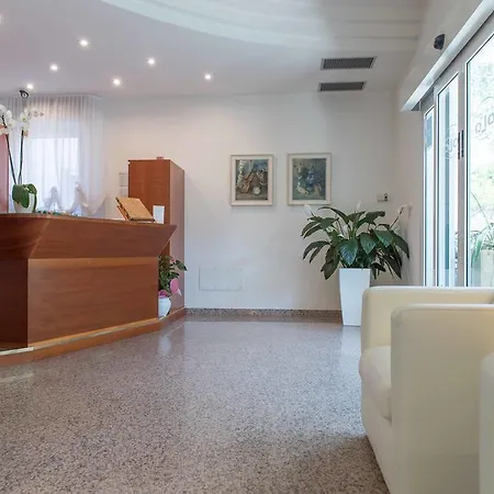 Apart-hotel Ola