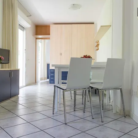 Ola Apart-hotel 4*